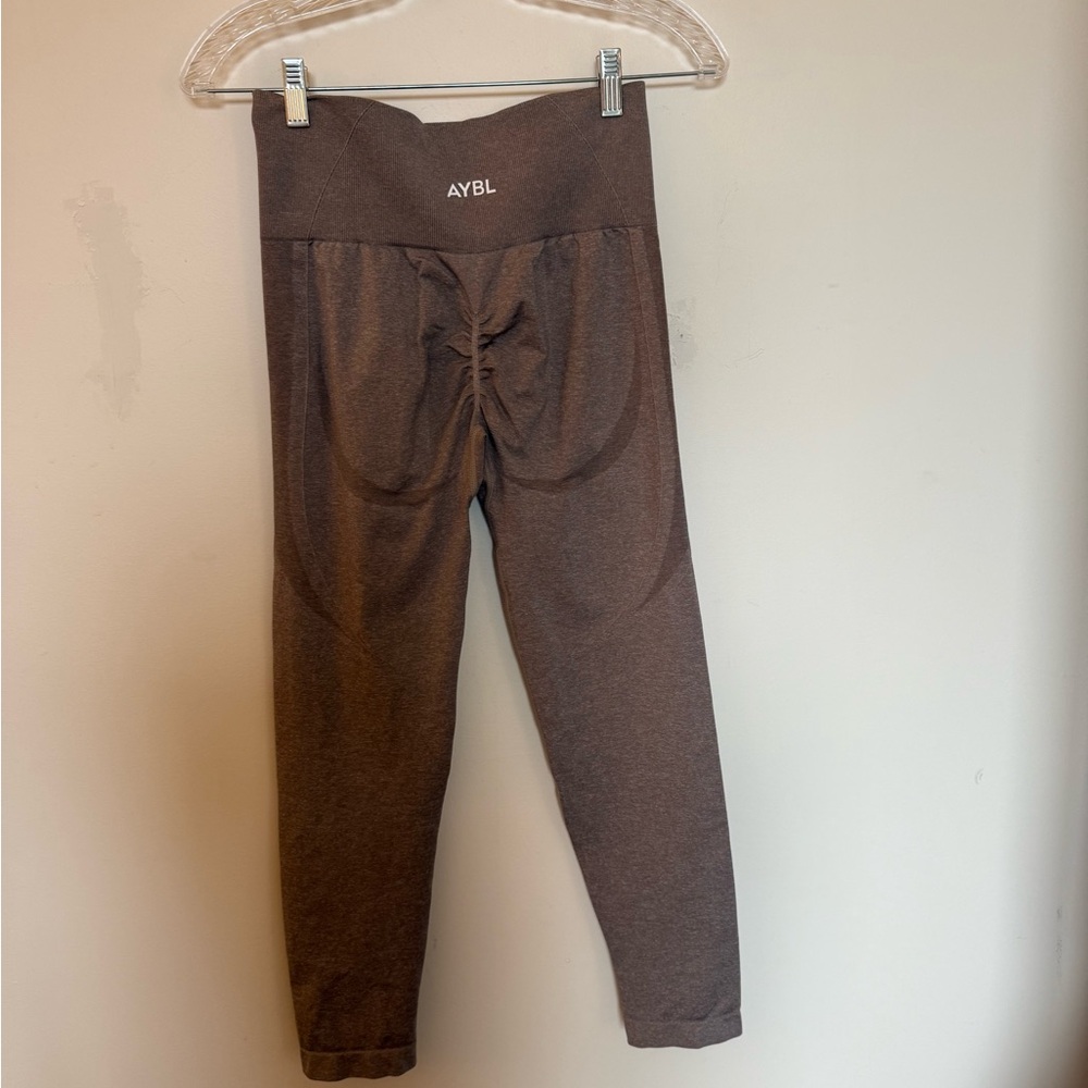 AYBL Woman’s High-Waist Ruched Leggings in Brown